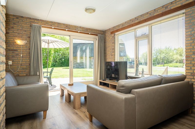 Blick aus dem Wohnzimmer von Bungalow De Witte Hoek 5 pers. 142 in De Cocksdorp, Texel.