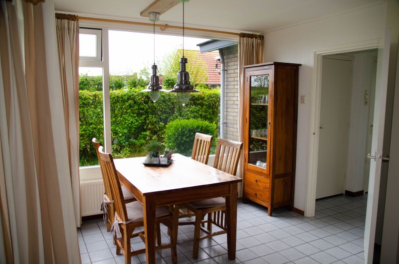 Helles Esszimmer im Ferienhaus 9600 - Daalder - Troost, De Cocksdorp Texel.