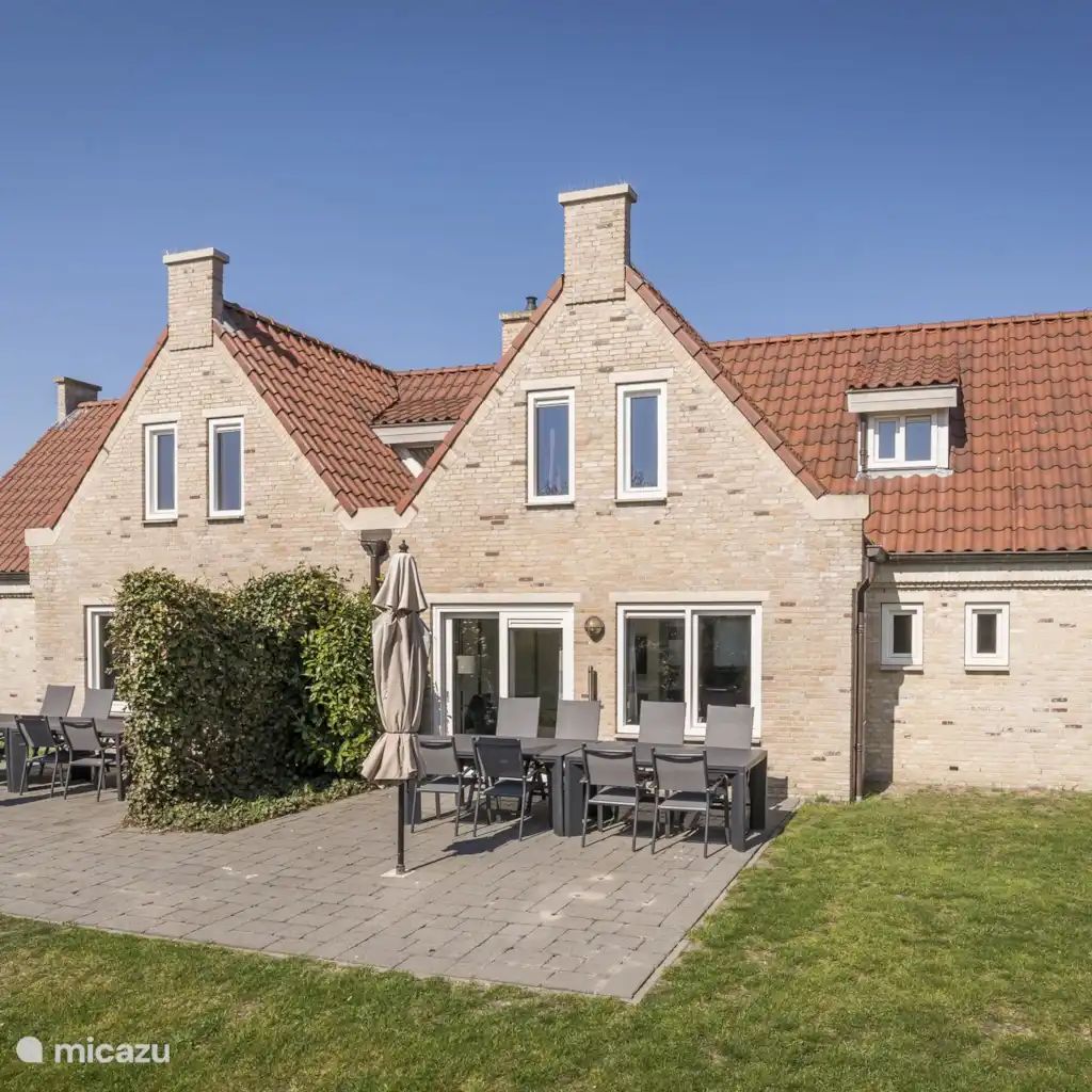 Guest house 0101702 - Holiday property Texel - Familievilla Luxe 1-16p