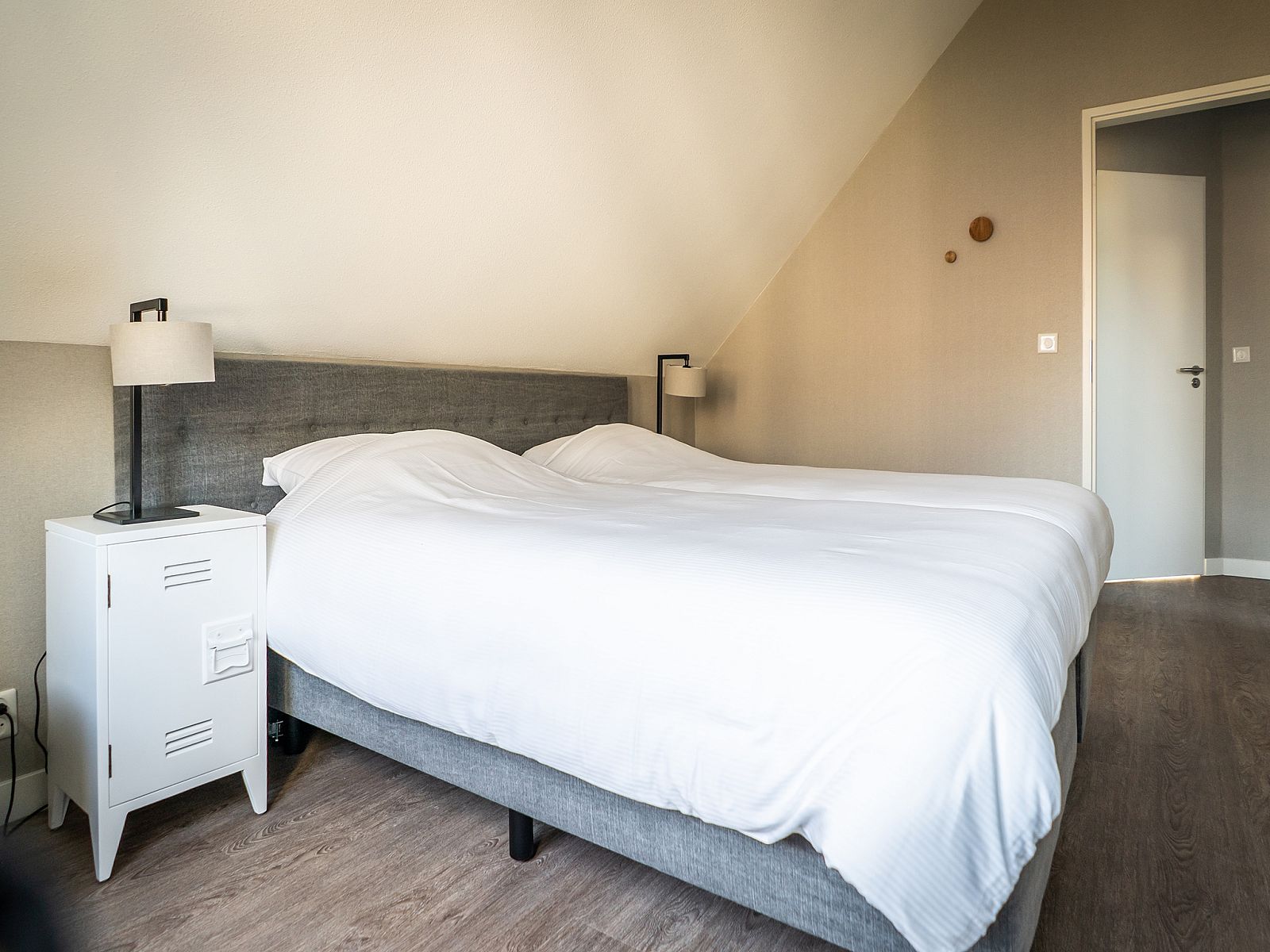 Guest house 0101753 - Bungalow Texel - Hodshonstraat B-12