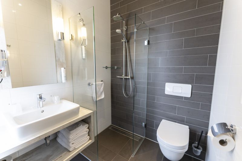 Guest house 01021025 - Holiday property Texel - Tweepersoons kamer met balkon - Douche/toilet