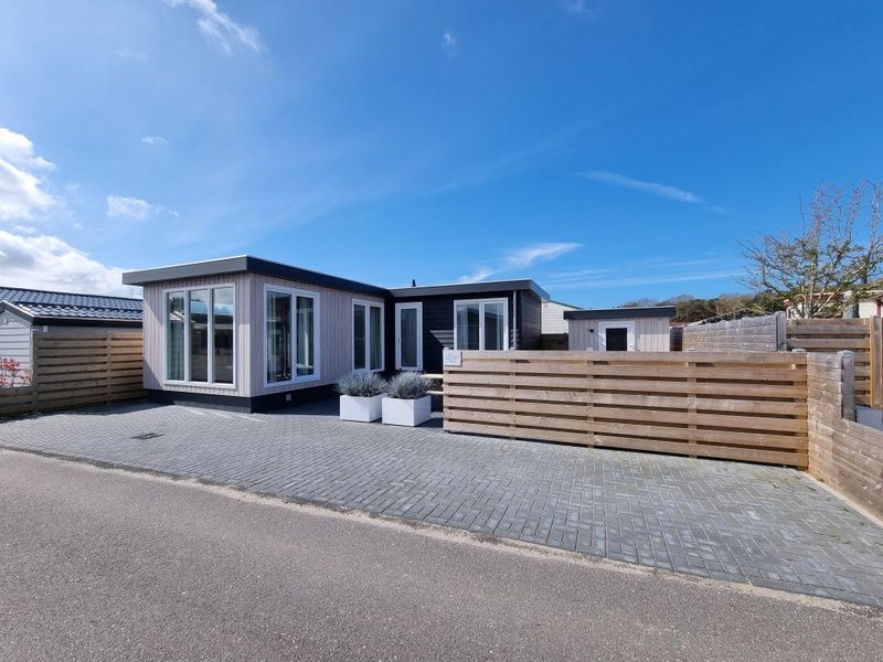 Chalet Bregkoog 119 on Texel with spacious terrace and views of the nature of De Koog, Wadden Islands.