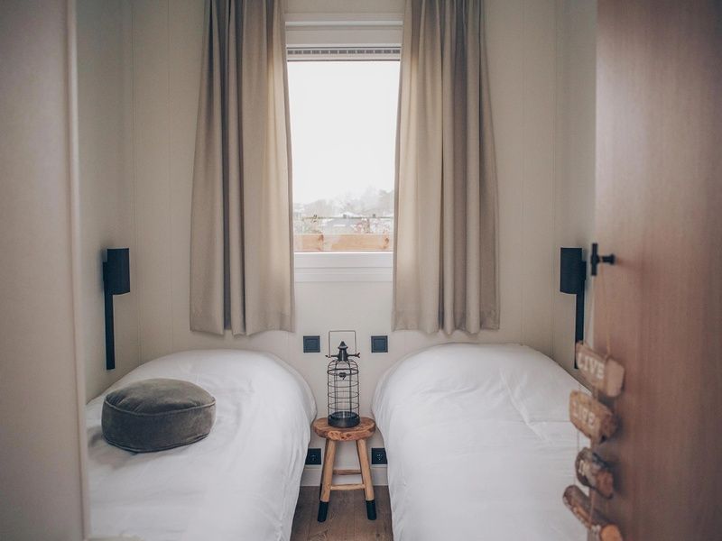 Cozy second bedroom in Chalet Bregkoog 119 on Texel, ideal for children in De Koog, Wadden Islands.