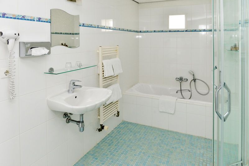Guest house 01021088 - Holiday property Texel - Tweepersoons kamer - Bad en/of douche & toilet