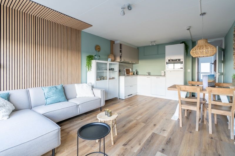 Heller Wohnraum im Apartment Juliana 140 Insel- und Meerblick, De Koog, Texel mit moderner Einrichtung.