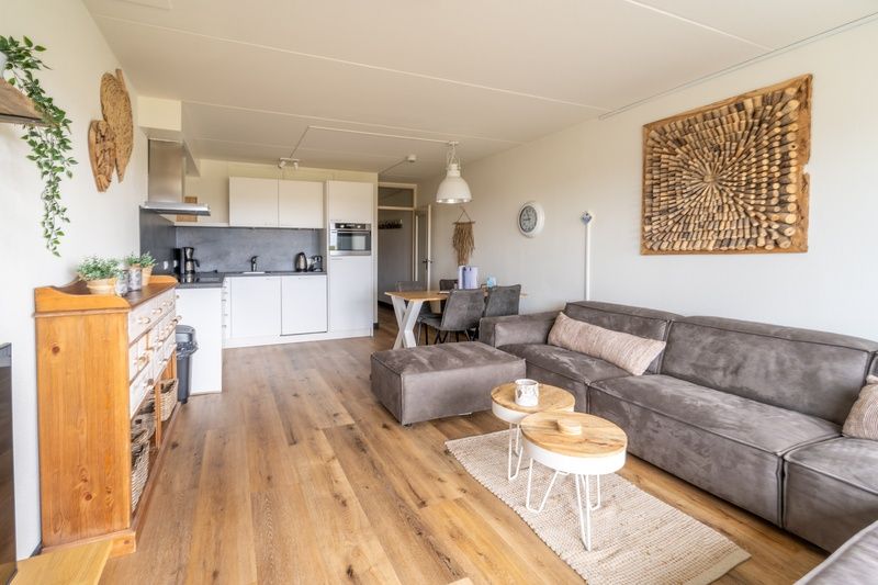 Open kitchen and living room in Apartment Juliana 086, De Koog, Texel, ideal for vacations.