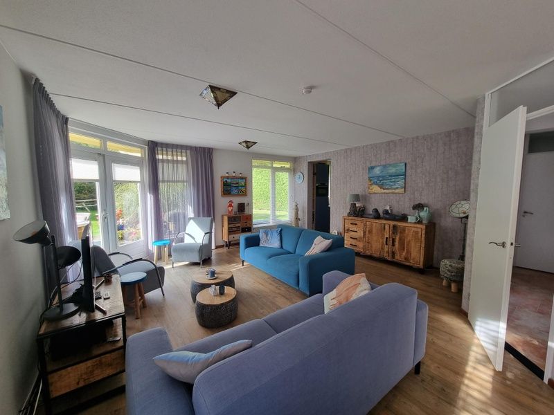 Cozy interior of Residence California - Geborchenheit - 361, vacation home on Texel, with modern furnishings.