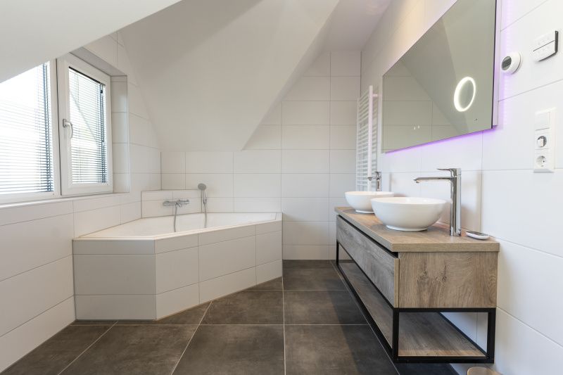Luxury bathroom with bath in Villa 37a, De Koog, Texel, vacation home for ultimate relaxation on the Wadden Islands.