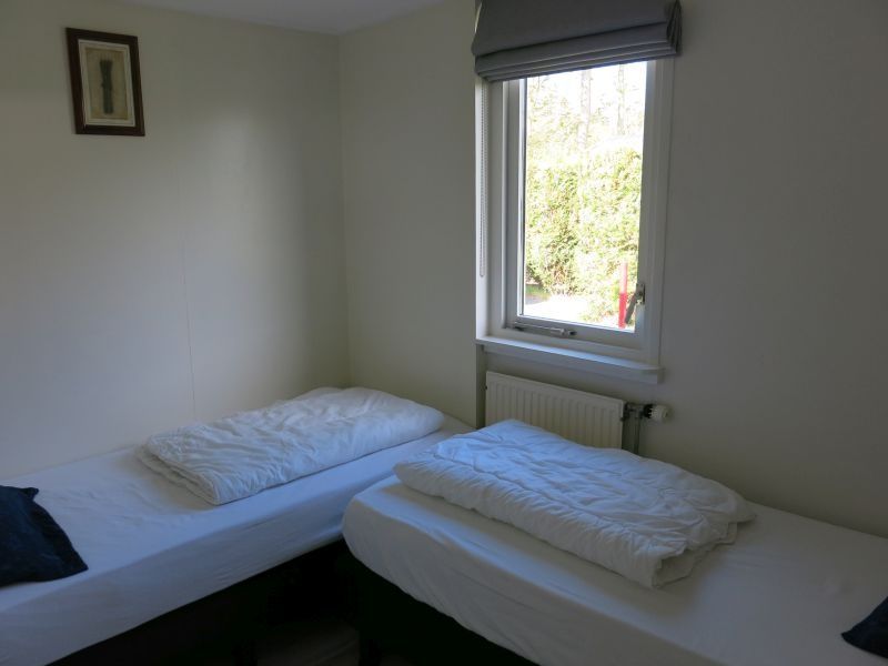 Double room in Bungalow 25, a cozy vacation home in De Koog, Texel.