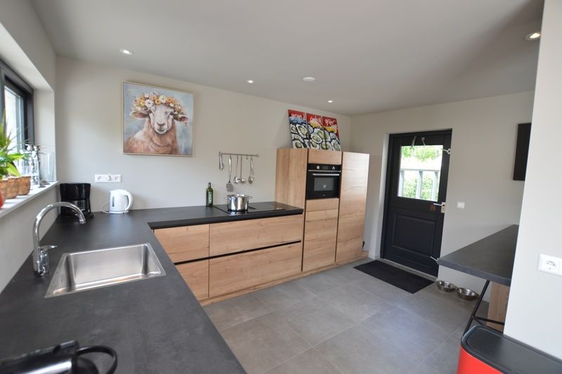 Funktionelle Kueche im Ferienhaus Ruijslaan 73, De Koog, Texel, mit modernen Geraeten.