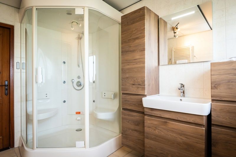 Modern shower in Villa with Conservatory, vacation home on the Wadden Islands.
