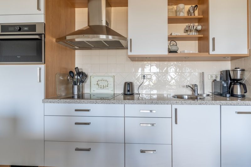 Voll ausgestattete Kueche in Apartment Juliana 116 Zeezicht, De Koog, Texel mit modernen Geraeten.