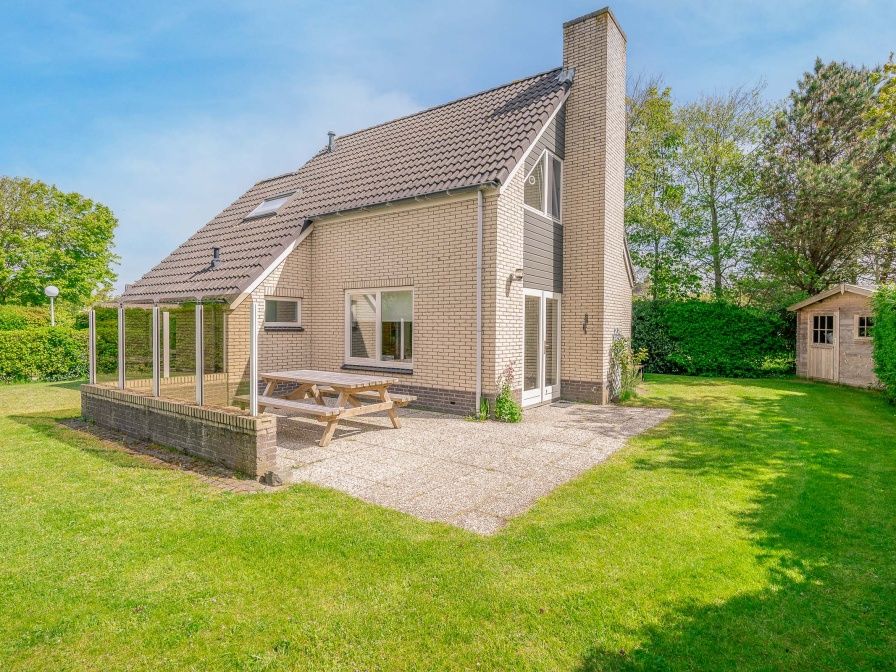 Ferienhaus Kamperfoelie 29 in De Koog, Texel mit grossem Garten und Terrasse auf den Watteninseln.