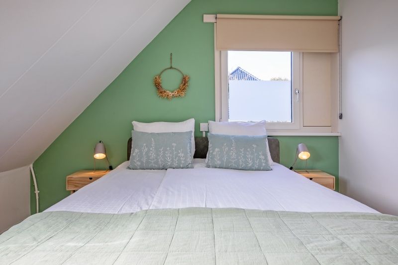 Cozy bedroom in De Veldleeuwerik vacation home, De Koog, Texel