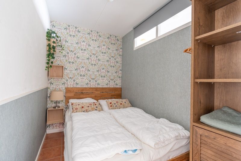 Cozy second bedroom in Apartment Juliana 142 Island and Sea View, De Koog Texel.