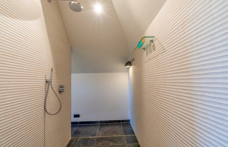 Stylish shower in Holiday home in De Koog, Texel, with modern finishes.