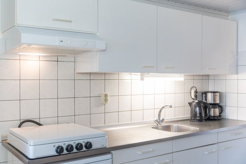 Moderne Kueche im Bungalow 1, De Koog, Texel mit kompletten Geraeten fuer Selbstversorger.