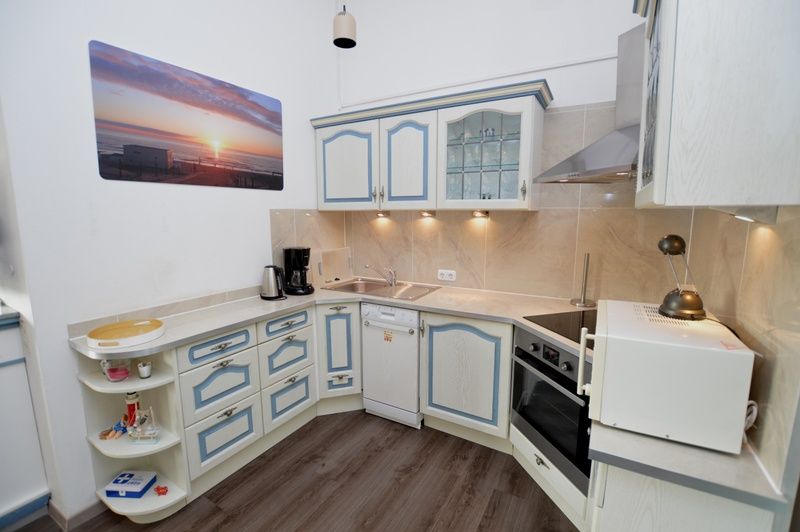 Bedroom with two single beds in Motel Texel - Apartment 315/1T, De Koog, Texel, perfect for a relaxing stay.