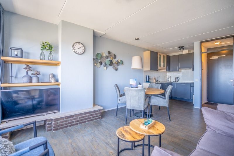 Moderne Kuechenausstattung in Appartement Juliana 156 Zeezicht, De Koog, Texel.