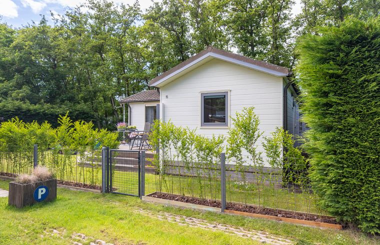 Vacation cottage in De Koog with fenced garden for privacy, Texel, Wadden Islands.