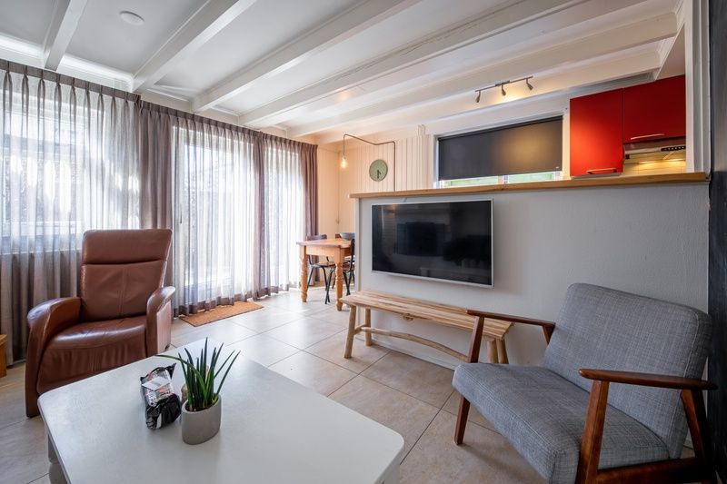 Spacious living room with lots of light in 32b Pollux, De Koog, Texel.