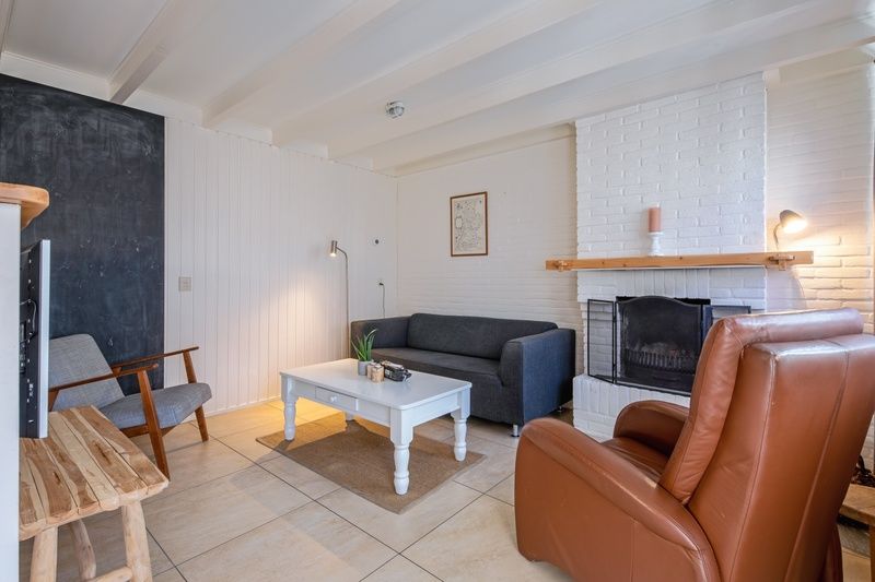 Practical kitchen facilities in vacation home 32b Pollux, De Koog, Texel.