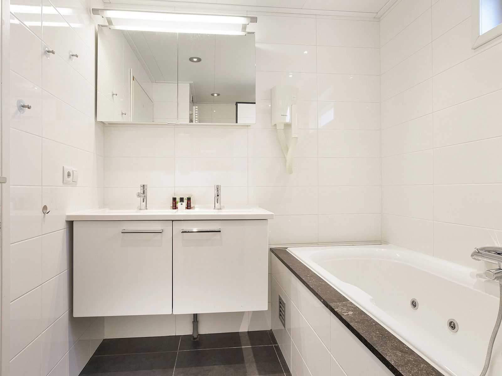 Unterkunft 0102482 - Bungalow Texel - Beach Park Texel | 4-persoons villa | 4L1