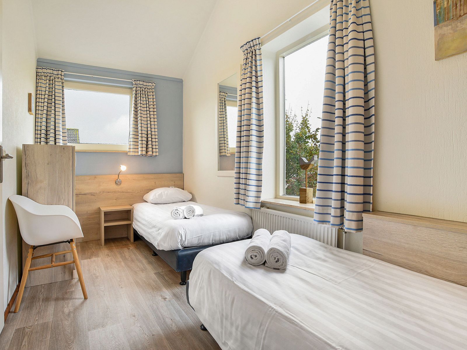 Guest house 0102503 - Bungalow Texel - Beach Park Texel | 6-persoons villa | 6L1