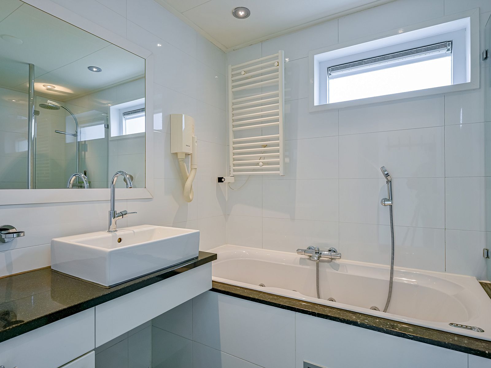 Verblijf 010254 - Vakantiewoning Texel - Vrijstaande woning in De Koog