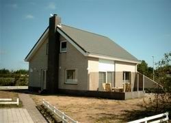 Bungalow Stappeland 201 in De Koog, Texel mit groem Garten und modernem Aussehen.