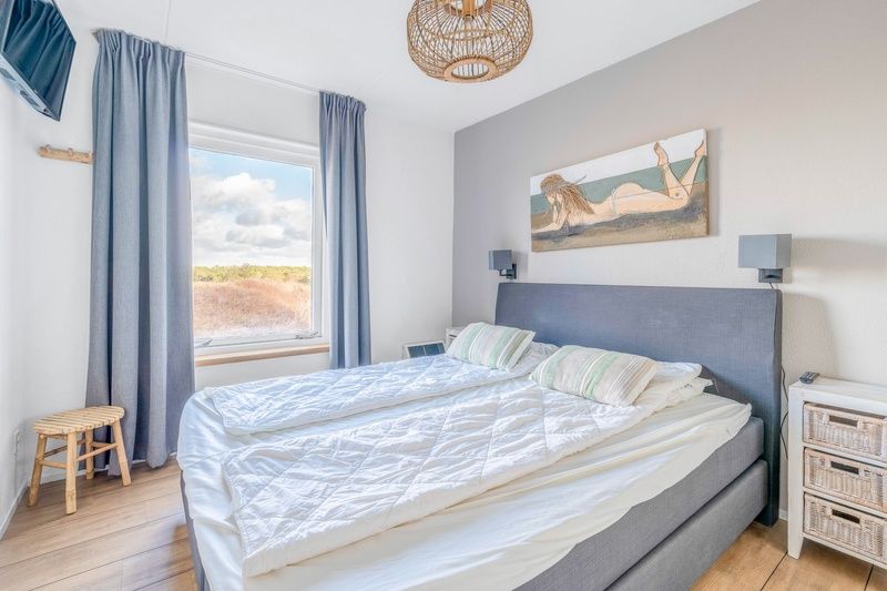 Bright bedroom with a view in Apartment Juliana 118 Zeezicht, De Koog, Texel.