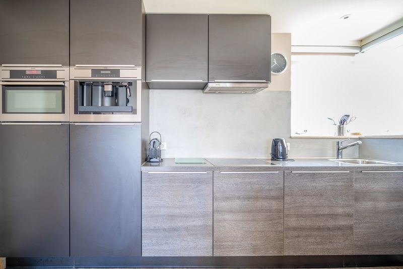 Fully equipped kitchen in Apartment Juliana 034 Eilandzicht, De Koog, Texel with modern appliances.