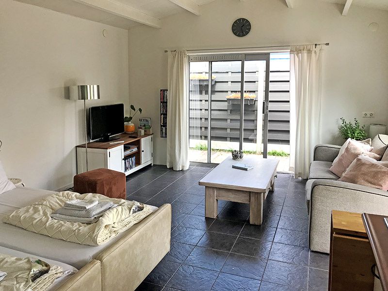 Cozy living room in Zomerhuisje Schoo, De Koog, Texel, vacation home on the Wadden Islands.