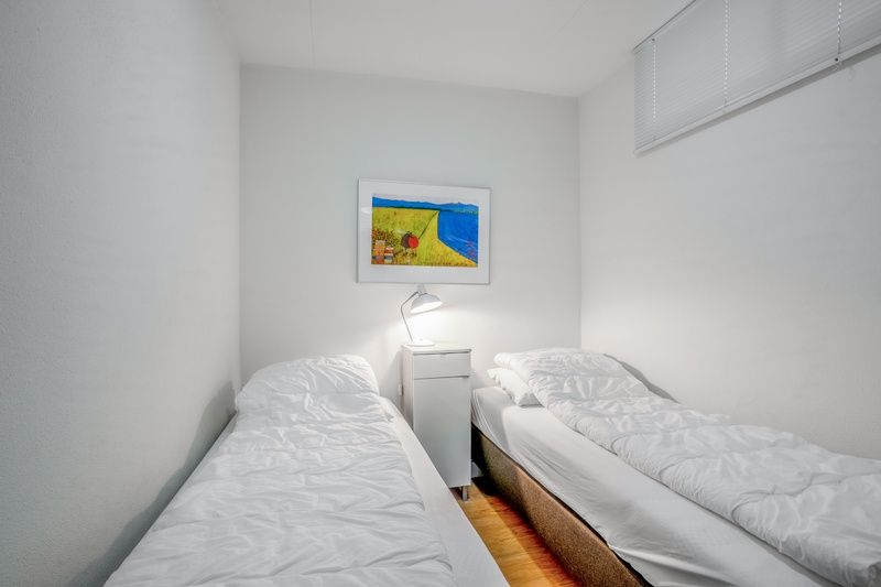 Modernes Badezimmer mit begehbarer Dusche in Apartment Juliana 052 Eiland en Zeezicht, De Koog, Texel.