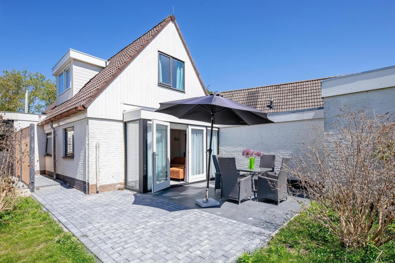 Guest house 0102641 - Holiday property Texel - Strandhuys Zeester