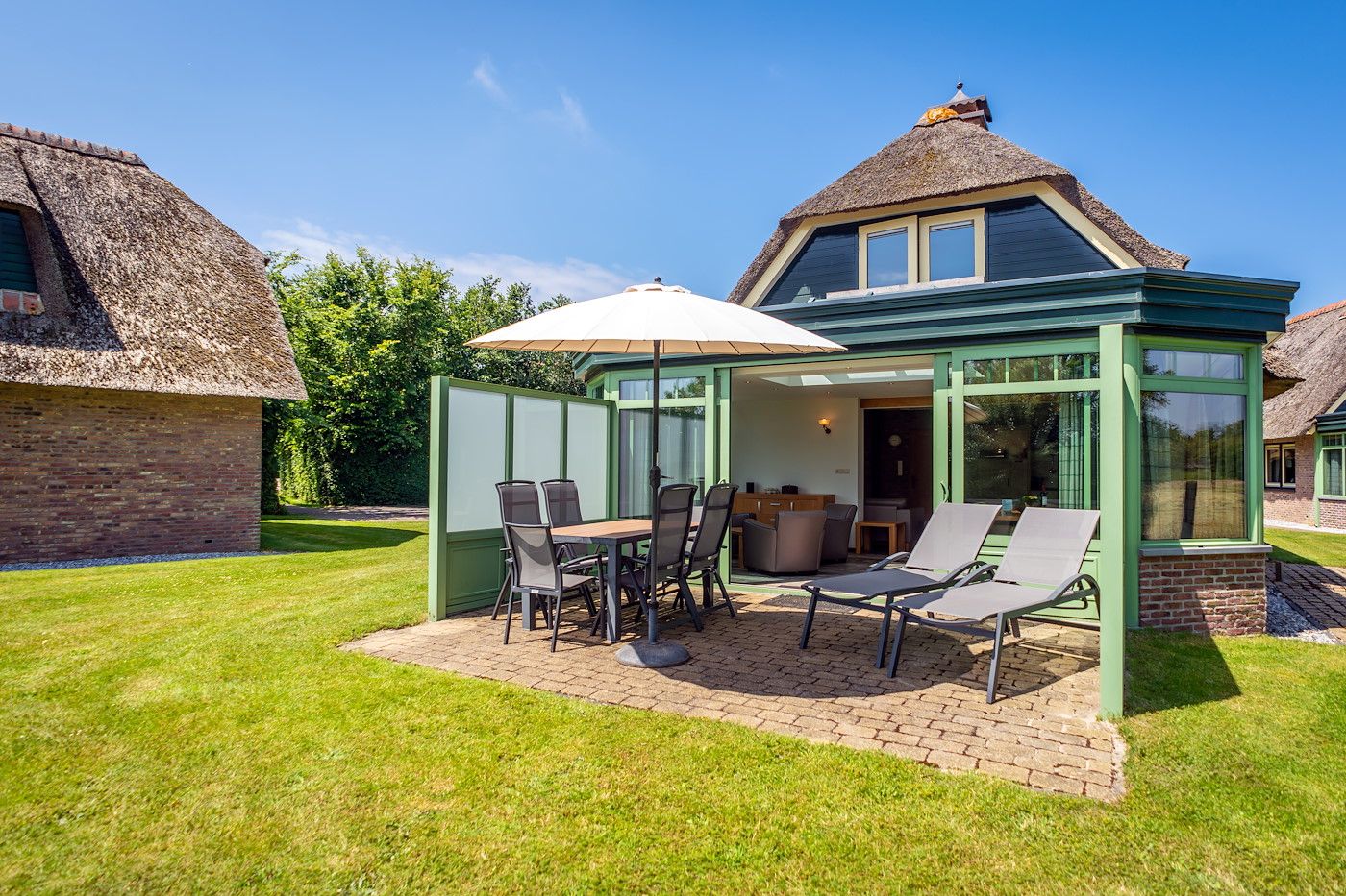 Guest house 0102965 - Holiday property Texel - Het Buitenhof villa 53 met serre