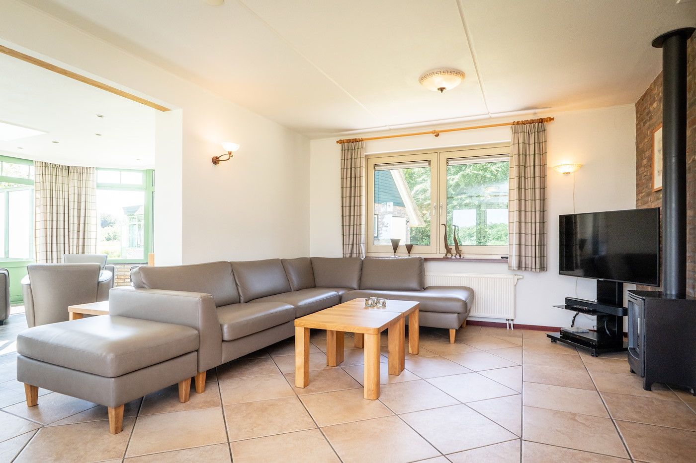 Guest house 0102965 - Holiday property Texel - Het Buitenhof villa 53 met serre