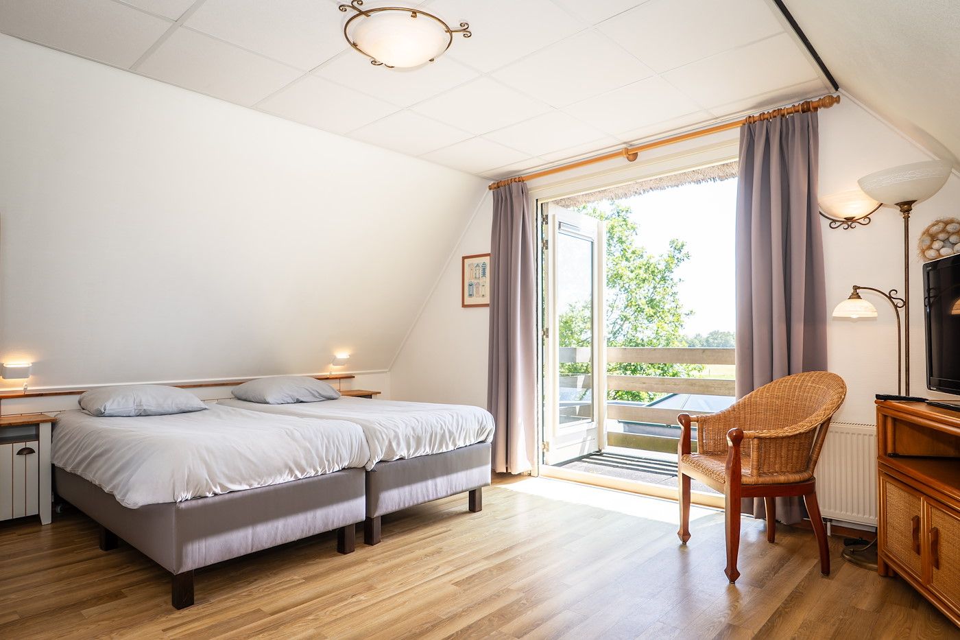 Guest house 0102965 - Holiday property Texel - Het Buitenhof villa 53 met serre