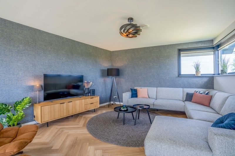 Gezellige binnenruimte van Villa 24 Oosterkolk, vakantiehuis in De Waal, Texel met moderne inrichting.