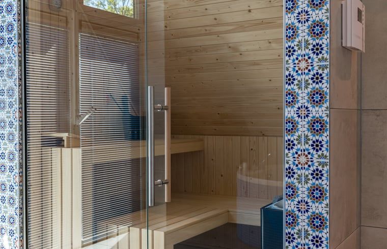 Innenraum der Sauna im Ferienhaus in Den Burg, Texel, zur Entspannung.