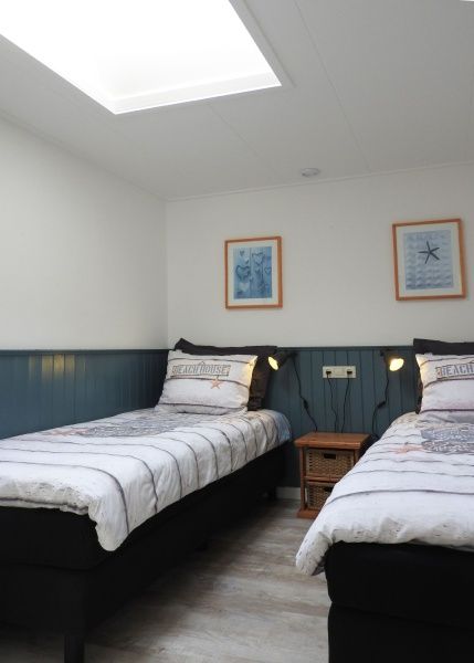 Gemuetliches Doppelzimmer im Bungalow 0983, Den Burg, Texel, ideal fuer einen erholsamen Urlaub auf den Watteninseln.