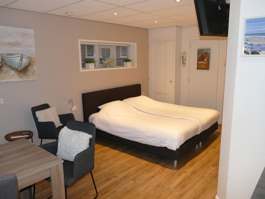 Guest house 0104197 - Holiday property Texel - B&B Gravenstraat - tweepersoons studio