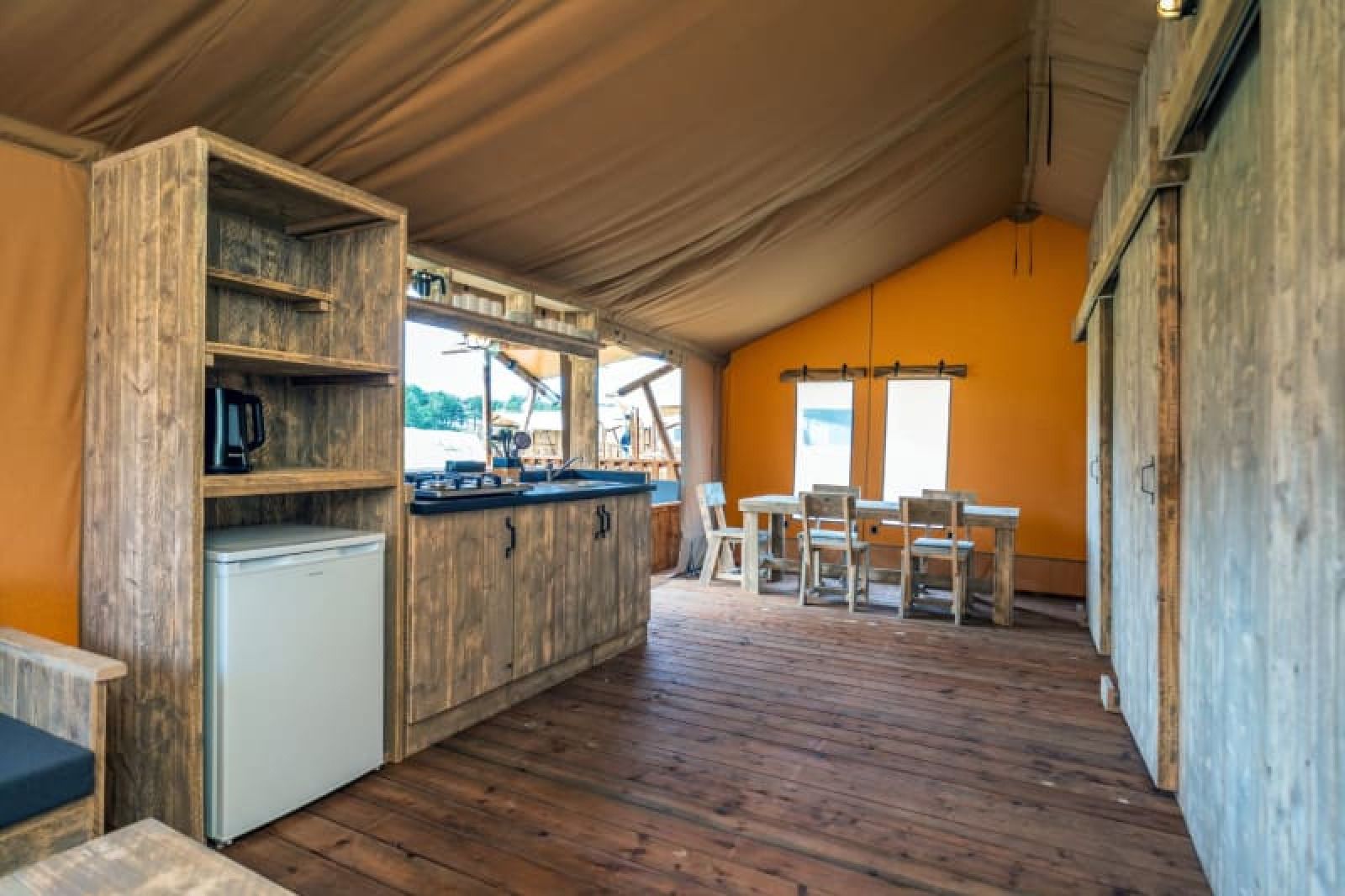 Guest house 010599 - Holiday property Texel - Safari Lodge