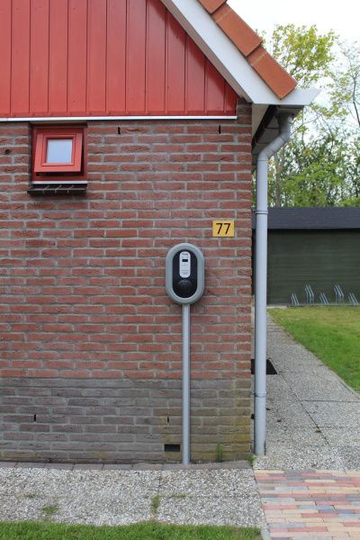 Ladegeraet fuer Elektroautos bei Typ II+ - Nr. 77 Goudvink, Ferienhaus in Oosterend Texel.