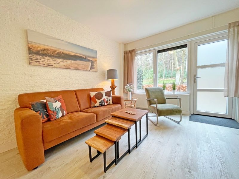 Open kitchen and dining area in Apartment Bos en Duin 08, De Dennen, Texel, ideal for a relaxing stay.