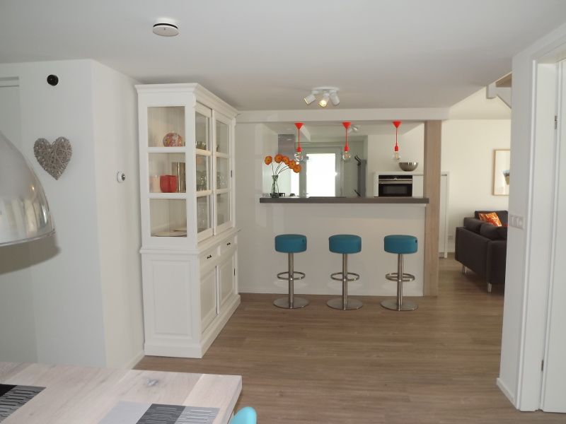 Spacious and bright dining room in Holiday home Gortersmient 350, De Dennen, Texel.
