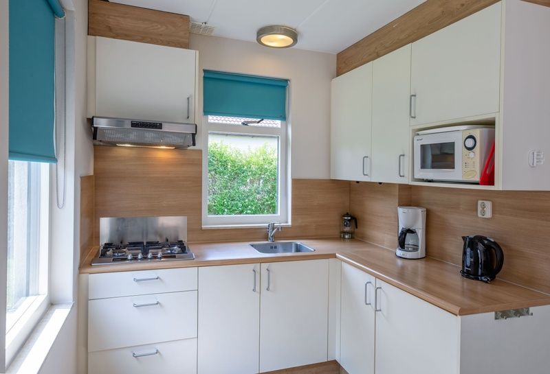 Moderne keuken in Type 2 - 6 persoons vakantiehuis, De Dennen, Texel met alle voorzieningen.