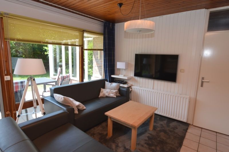 Comfortabele zithoek in Tempelierweg 10 vakantiehuis, De Dennen, Texel.
