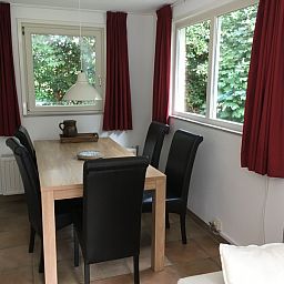 Essecke im Bungalowpark Slufteroord, De Cocksdorp Texel, ideal fuer gemuetliche Mahlzeiten waehrend Ihres Urlaubs auf den Watteninseln.