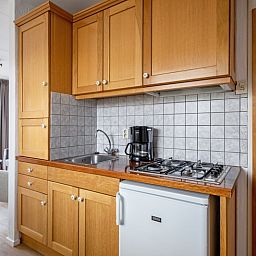 Voll ausgestattete Kueche in Zwei Personen Wohnung gross - erster Stock, De Koog, Texel, ideal fuer kulinarische Erlebnisse.